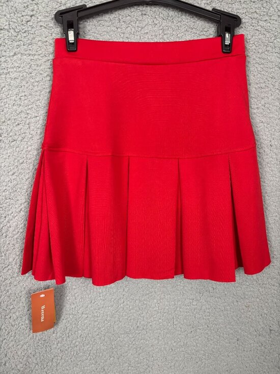Werena Dresses & Skirts - Werena Women's Pleated Tennis/Golf Skirt Built-In Shorts Red Size XS NWT's.